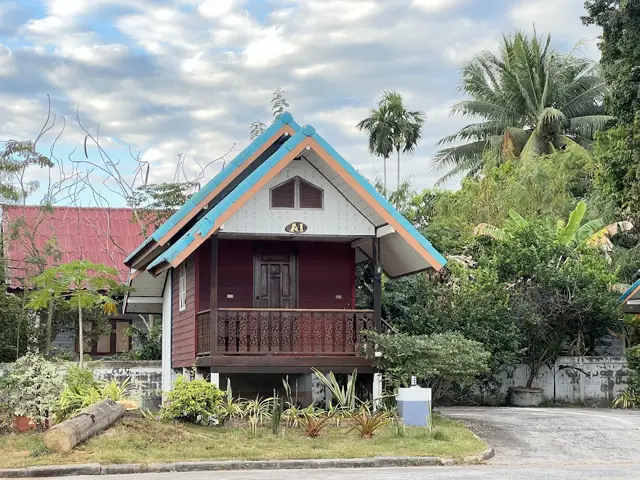 ธนวรรณ รีสอร์ท
